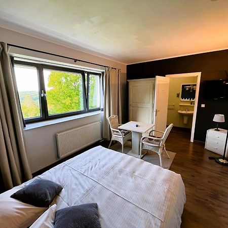 Les Alisiers Hotel Nadrin Exterior foto