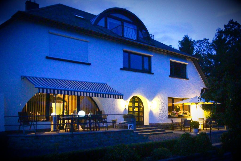 Les Alisiers Hotel Nadrin Exterior foto